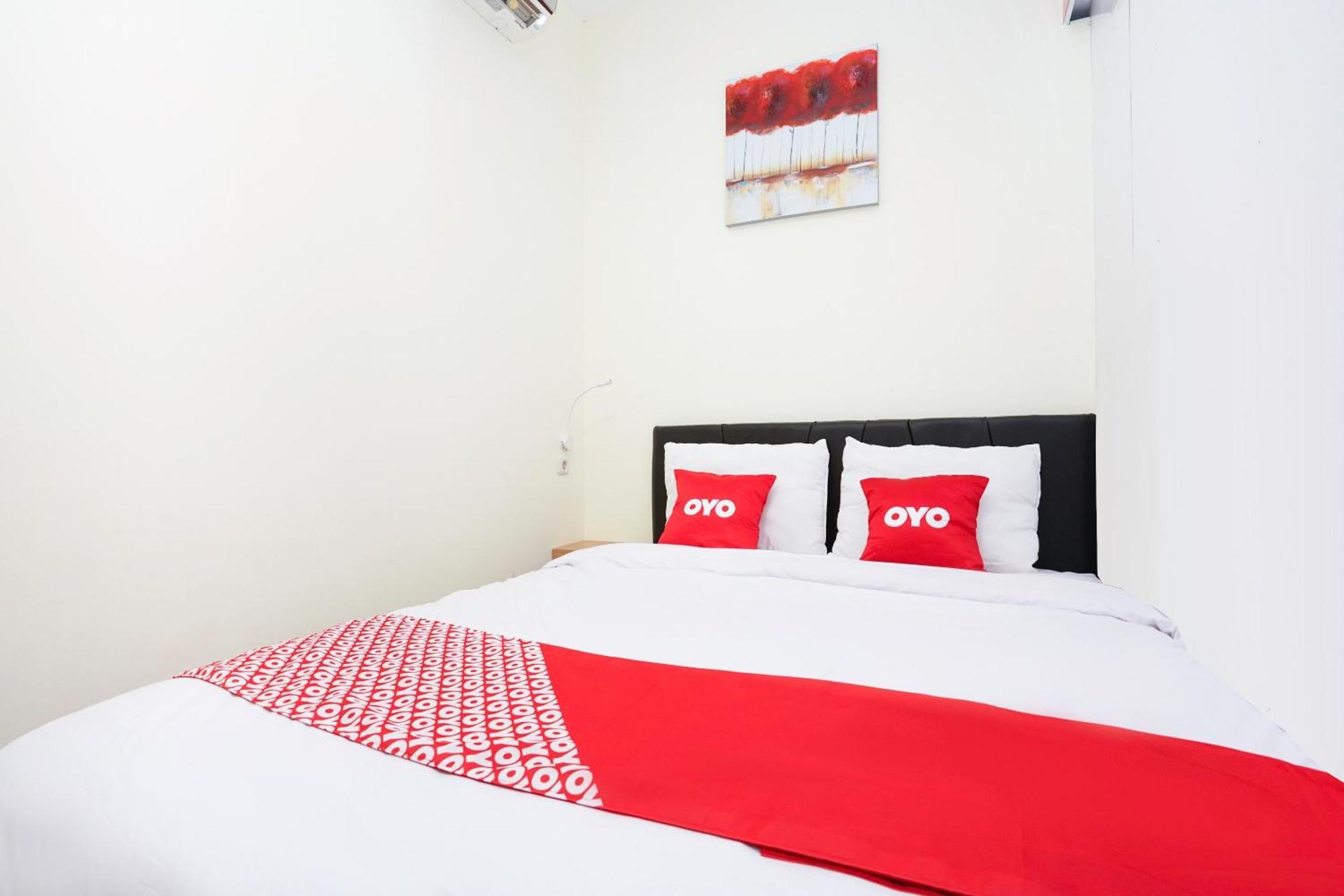 Super Oyo Flagship 3688 Pot Art Hotel Surabaya Exterior foto