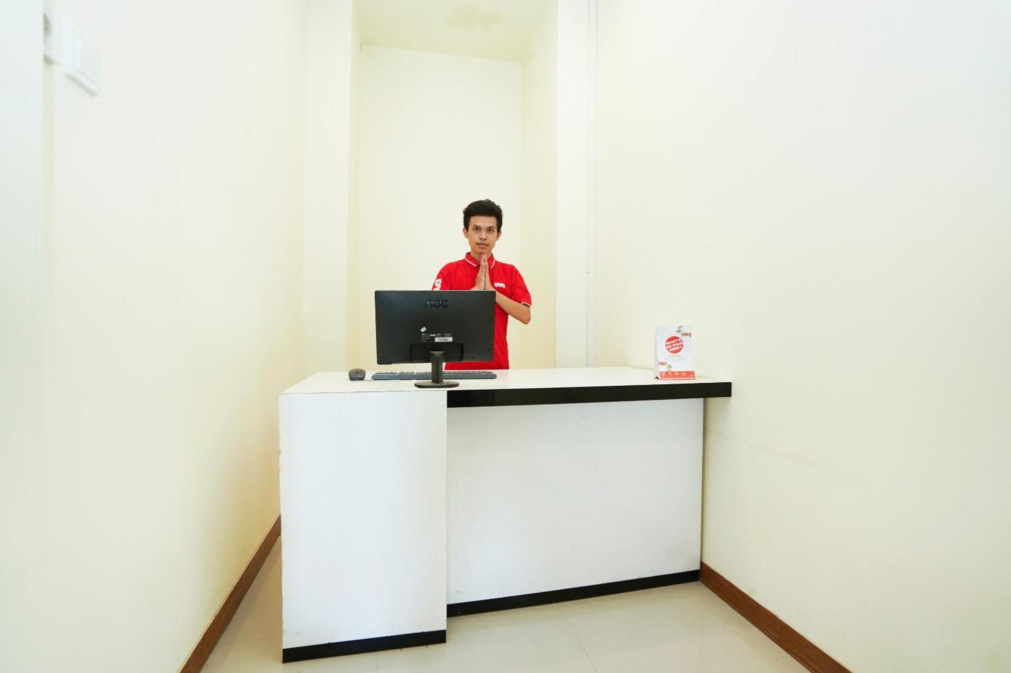 Super Oyo Flagship 3688 Pot Art Hotel Surabaya Exterior foto